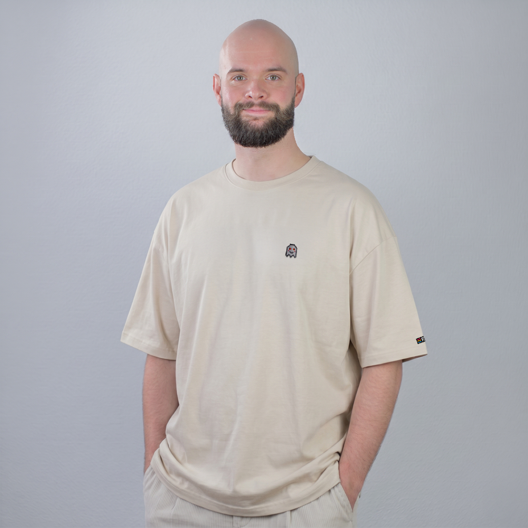 Pixel Cannabis – Besticktes Bio Oversized T-Shirt // No. 011