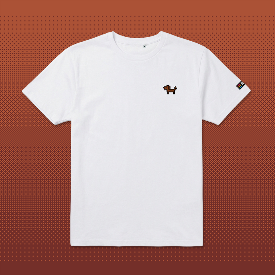 Pixel Dackel Gustl – Besticktes Bio T-Shirt