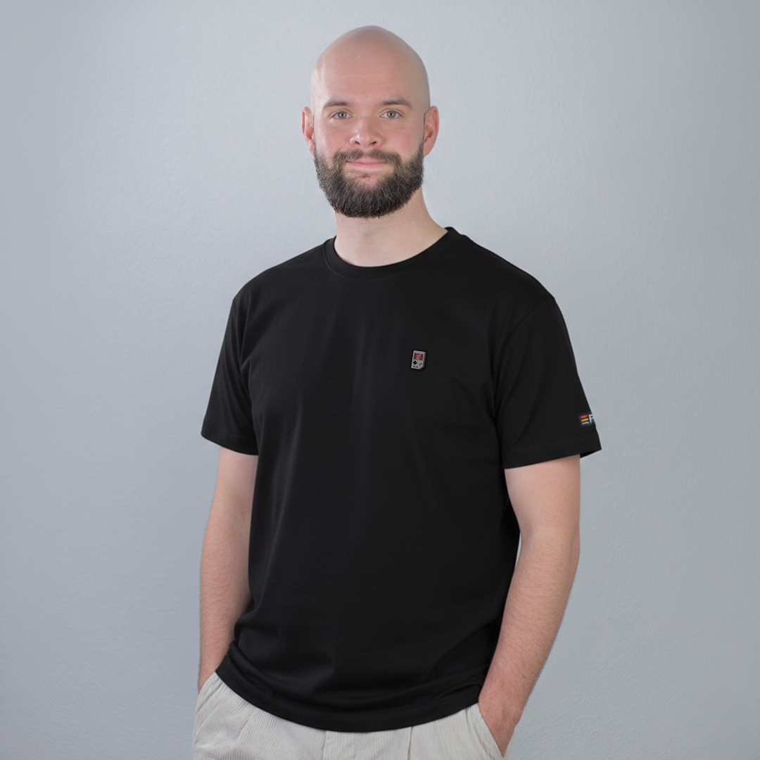 Pixel Handheld – Embroidered Organic T-Shirt // No. 021