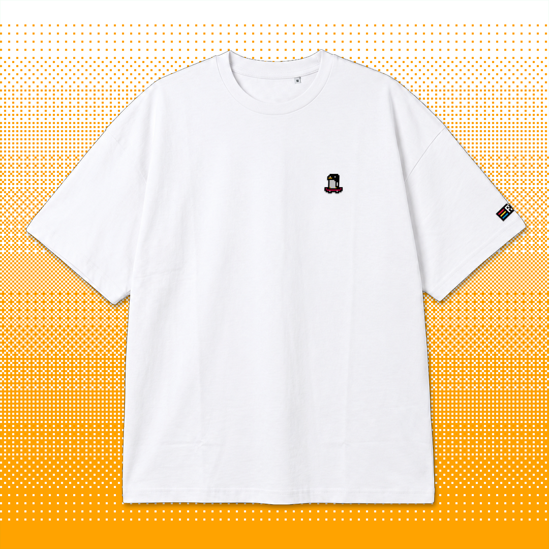 Pixel Pinguin Mit Skateboard – Besticktes Bio Oversized T-Shirt // No. 013