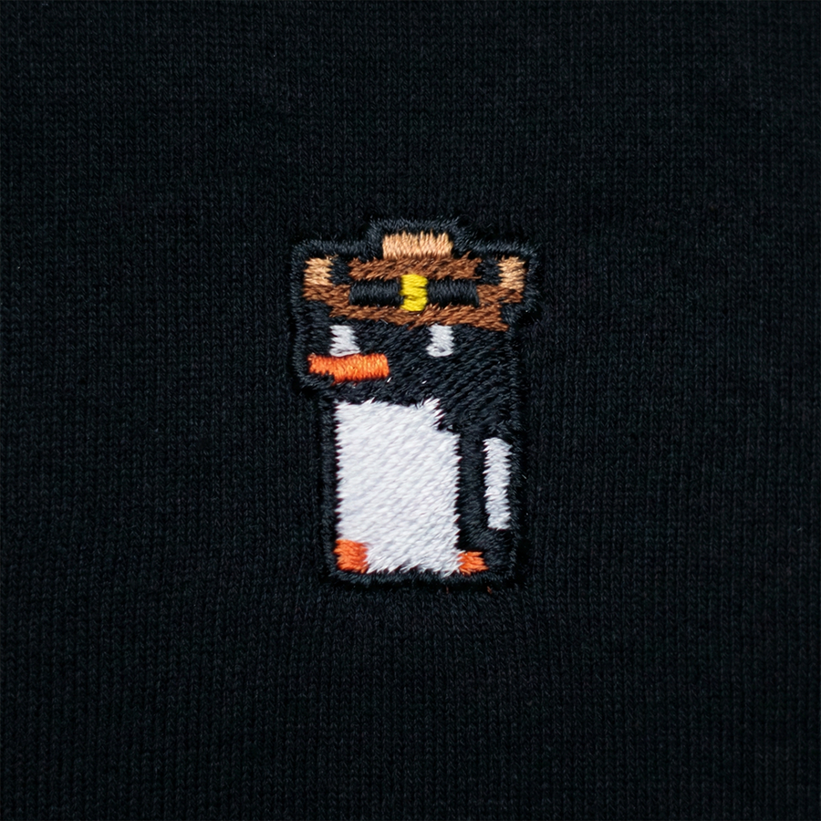 Pixel Pinguin Mit Cowboyhut – Bestickter Bio Hoodie — Zweites Produktbild