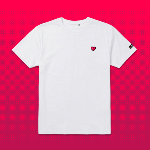 Pixel Herz – Besticktes Bio T-Shirt // No. 005