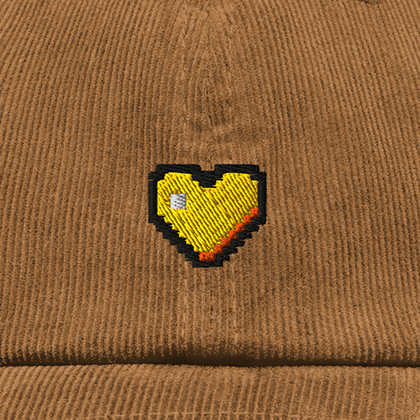 Pixel Herz Orange – Bestickte Cord Cap · Braun · Stick