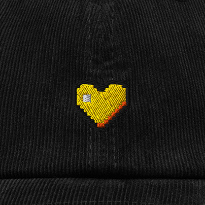 Pixel Herz Orange – Bestickte Cord Cap · Schwarz · Stick