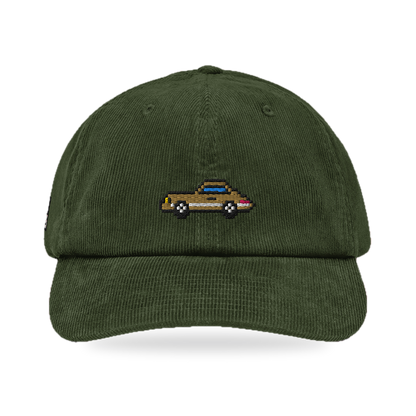 Pixel Sportwagen braun – Bestickte Cord Cap · Grün · front