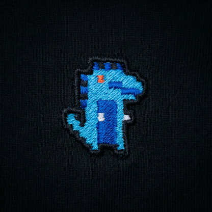 Pixel Dino Blau – Bestickter Bio Hoodie · Schwarz · Stick-Close-up