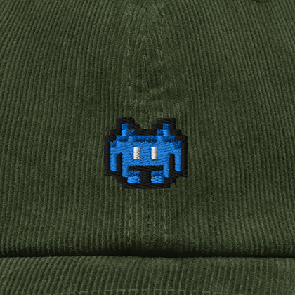 Pixel Alien Blau – Bestickte Cord Cap · Grün · Stick