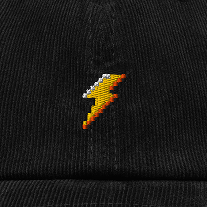 Pixel Blitz – Bestickte Cord Cap · Schwarz · Stick