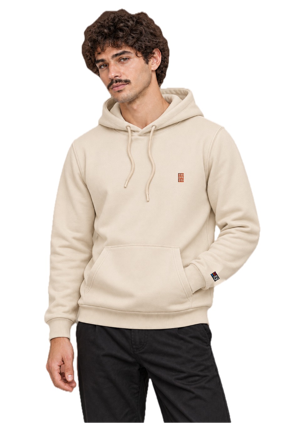 RS Monogram – Bestickter Bio Hoodie · Beige · Model · Mann