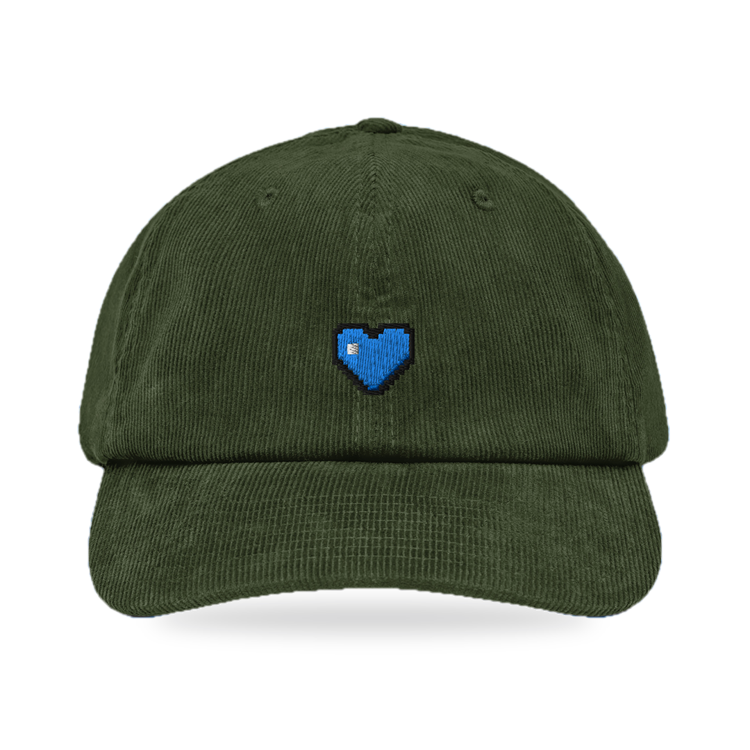 Pixel Herz Blau – Bestickte Cord Cap · Grün · front
