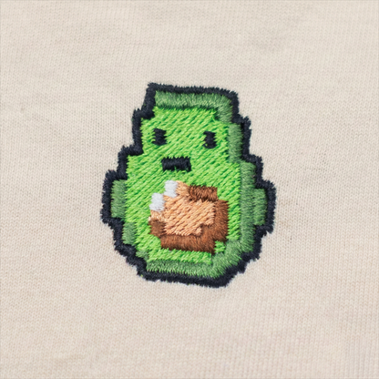 Pixel Avocado – Besticktes Bio Oversized T-Shirt · Beige · Stick-Close-up