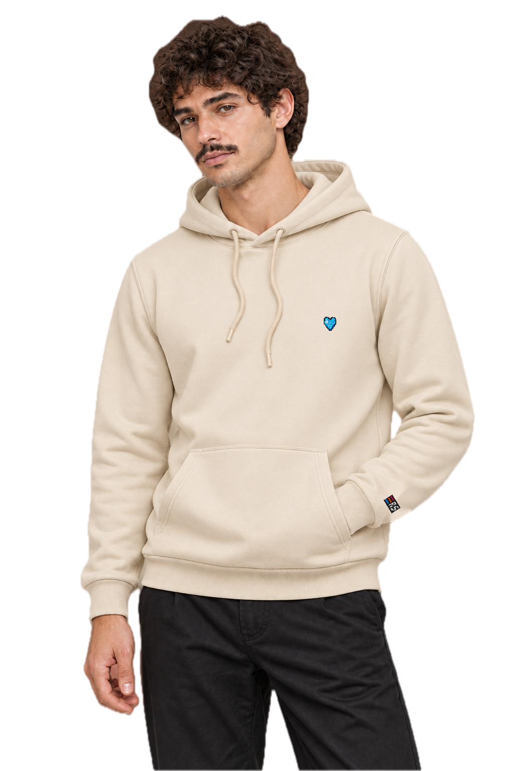 Pixel Herz Blau – Bestickter Bio Hoodie · Beige · Model · Mann