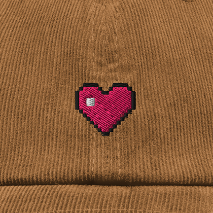 Pixel Herz – Bestickte Cord Cap · Braun · Stick
