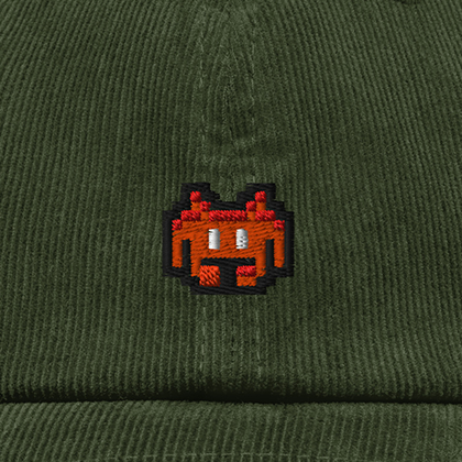 Pixel Alien Orange – Bestickte Cord Cap · Grün · Stick