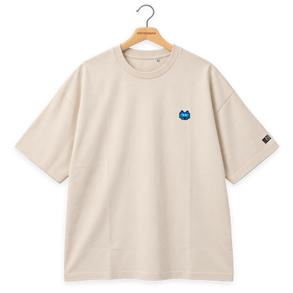 Pixel Alien Blau – Besticktes Bio Oversized T-Shirt · Beige · Bügel A · Bügel V5