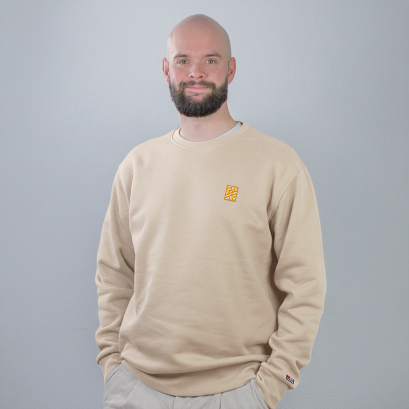 RS Monogram – Bestickter Bio Pullover