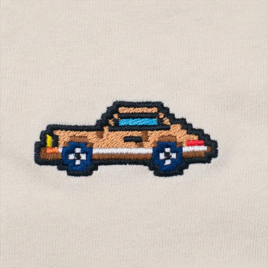 Pixel Sportwagen braun – Bestickter Bio Pullover — Zweites Produktbild