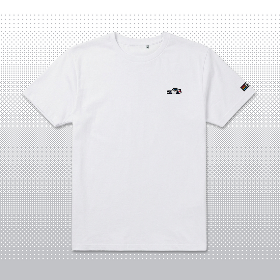 Pixel Sportwagen weiß – Besticktes Bio T-Shirt